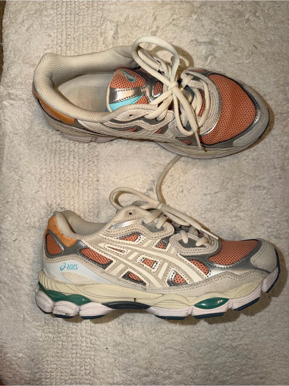 Women’s Men’s ASICS GEL NYC, Orange, Cream & Teal Athletic Sneakers. W 7.5/M 6